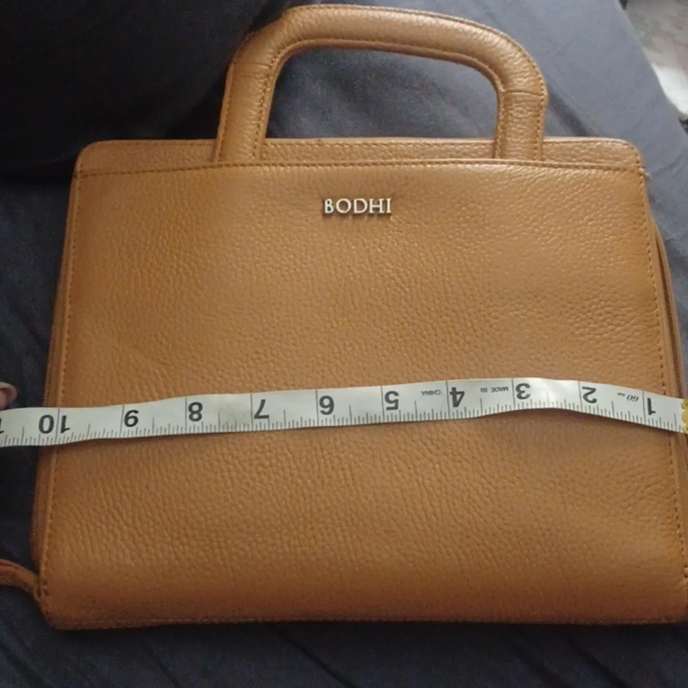 BODHI Leather Handled I Pad Purse Case With Stand